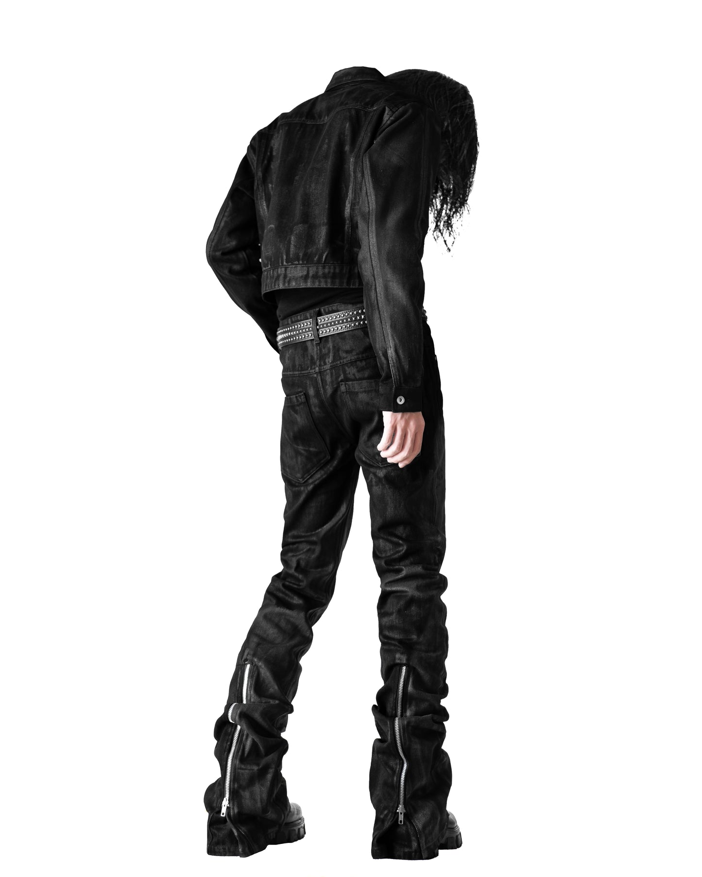 SET BACK ZIP COATING SKINNY FLARE PANTS & STUDDED CROPPED BIG HOODIE