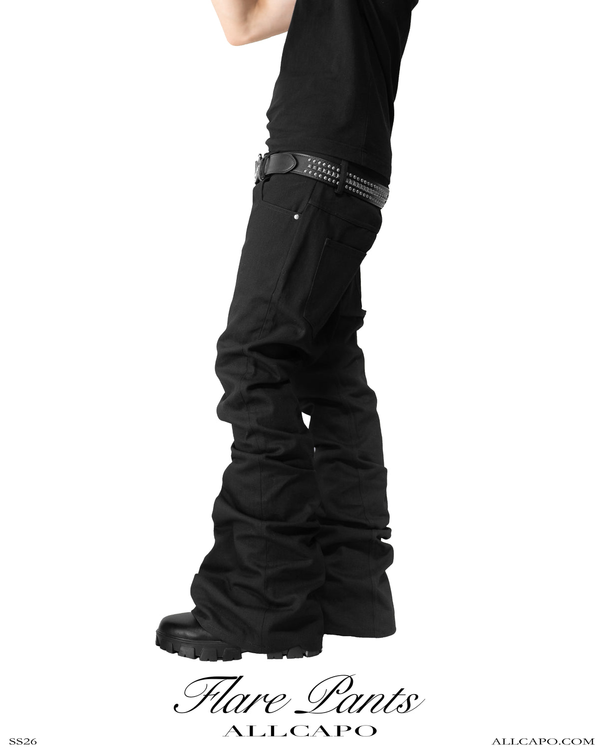 SET ALLCAPO FLARE PANTS & ALLCAPO CROPPED BIG HOODIE FIT