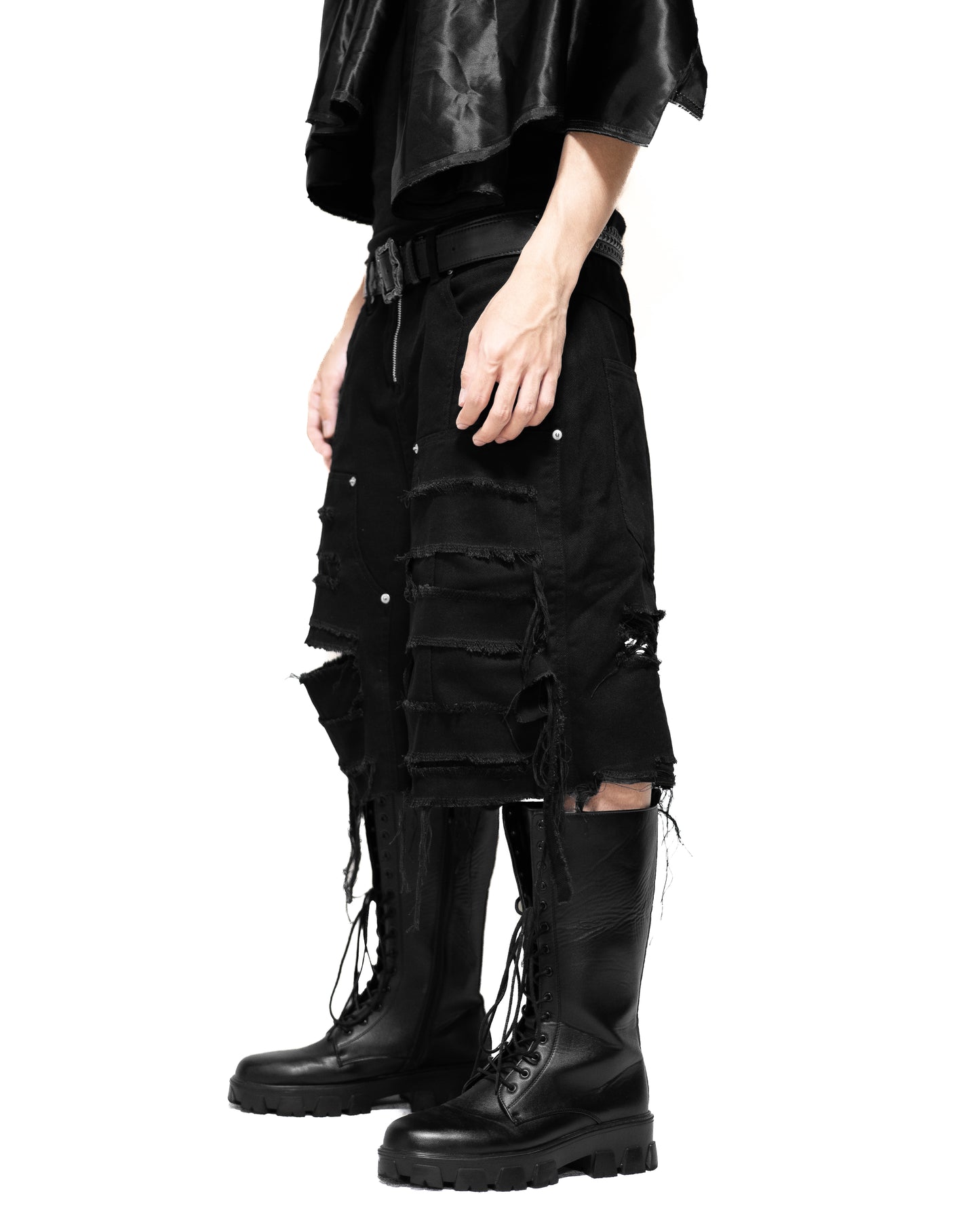 DAMAGE  DOUBLE KNEE SHORTS