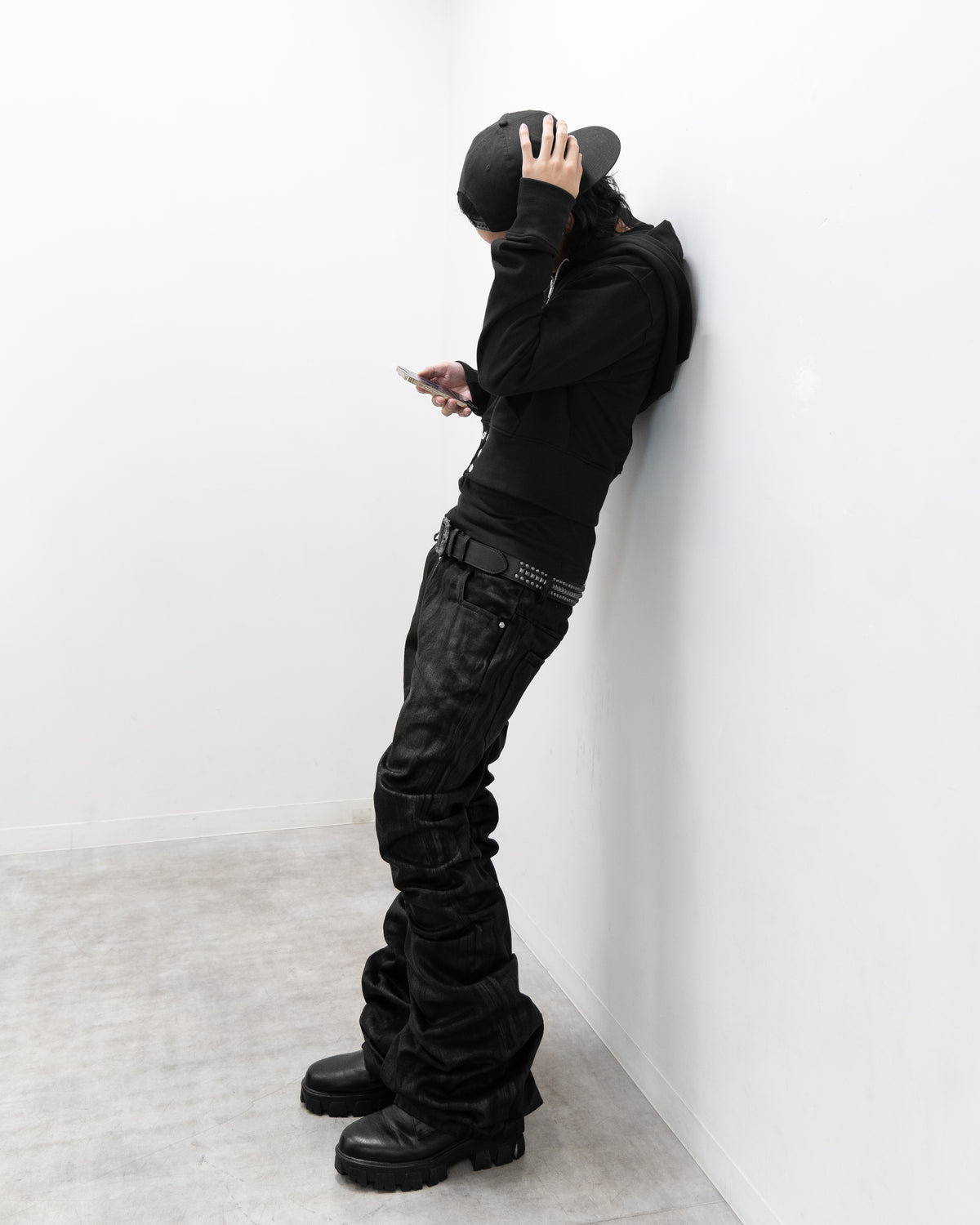 SET COATING STACK LONG FLARE PANTS & CROPPED BIG HOODIE FIT