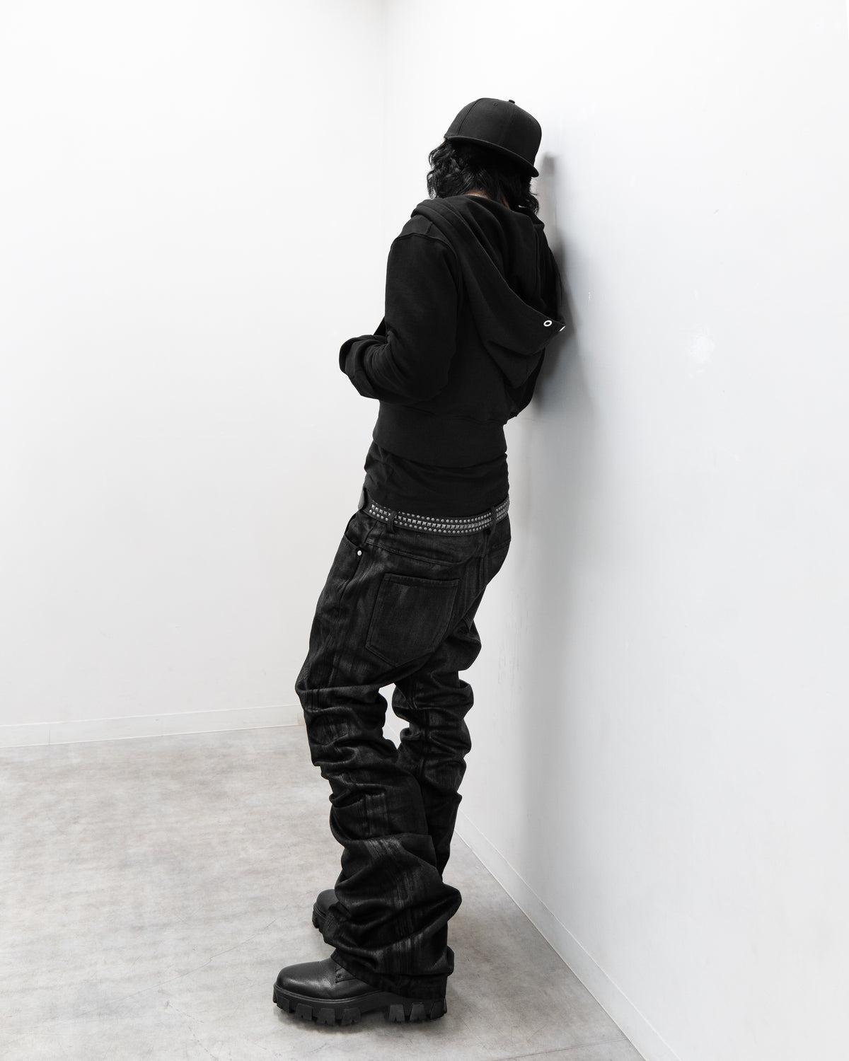 SET COATING STACK LONG FLARE PANTS & CROPPED BIG HOODIE FIT