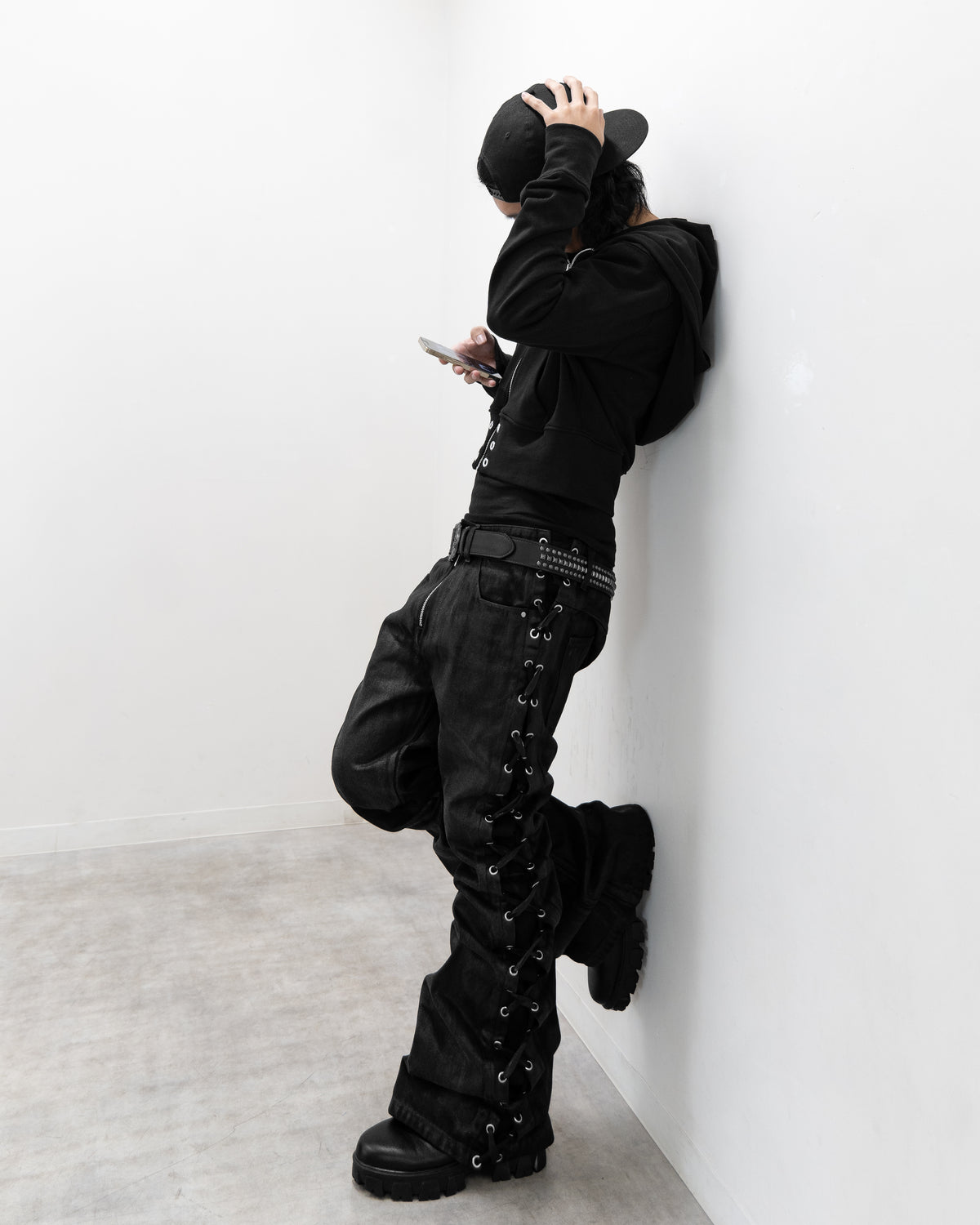 SIDE COATING LACE FLARE PANTS