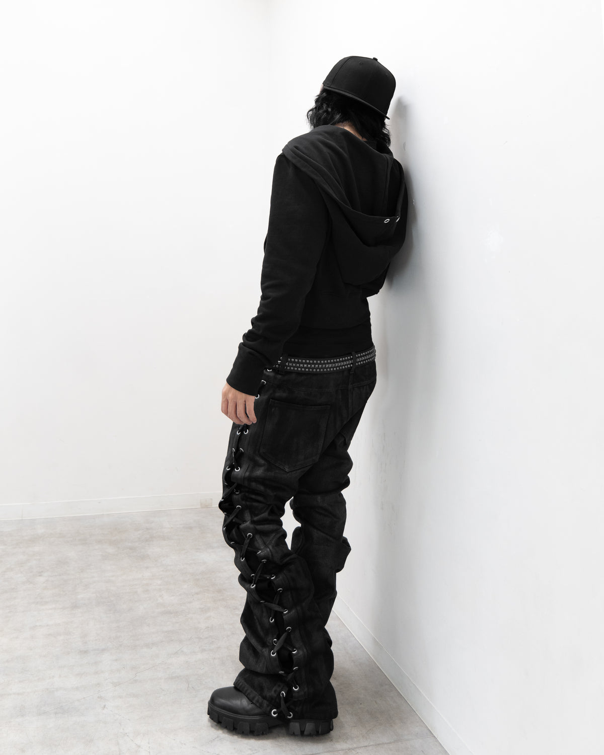 SIDE COATING LACE FLARE PANTS