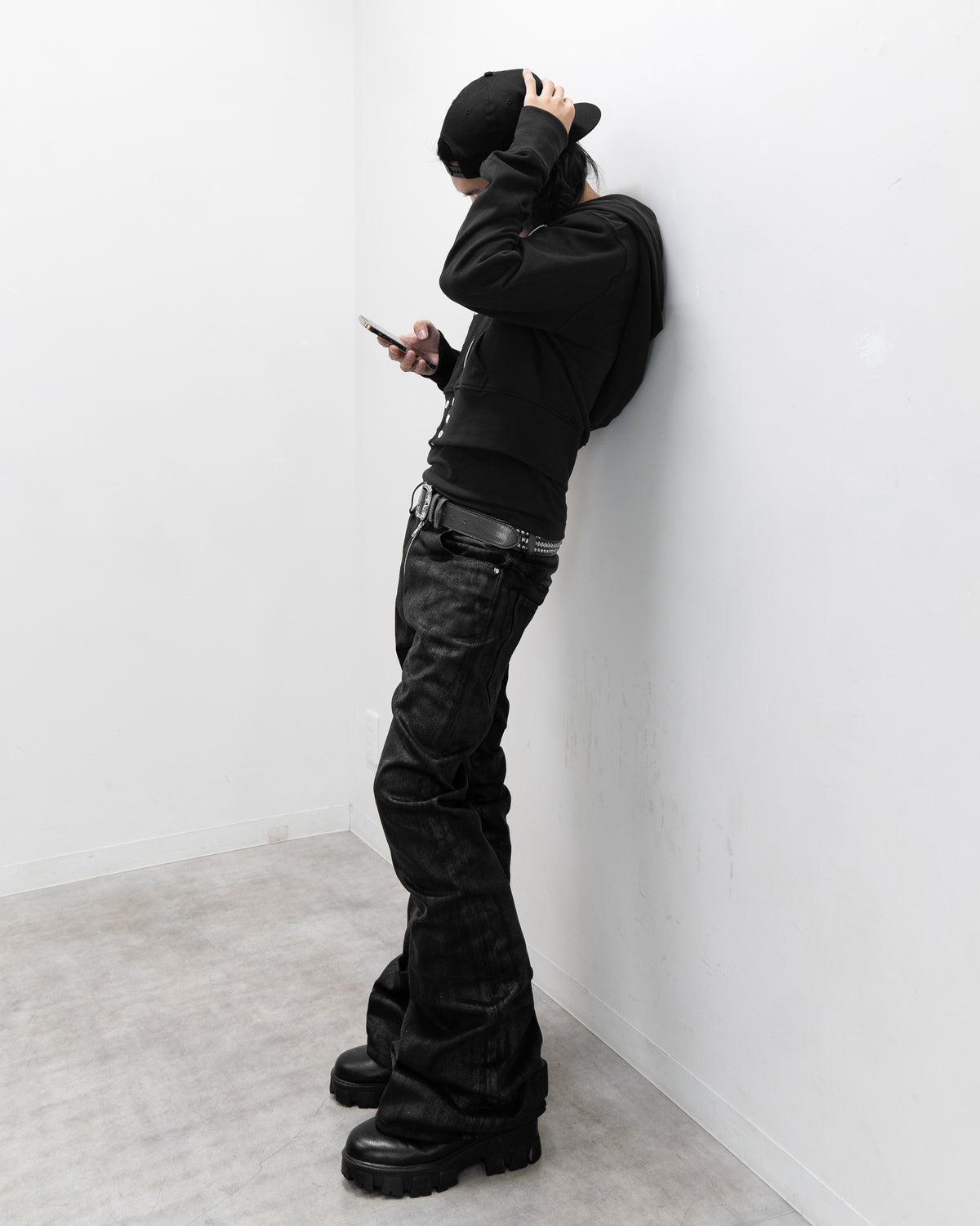 ALLCAPO COATING FLARE PANTS