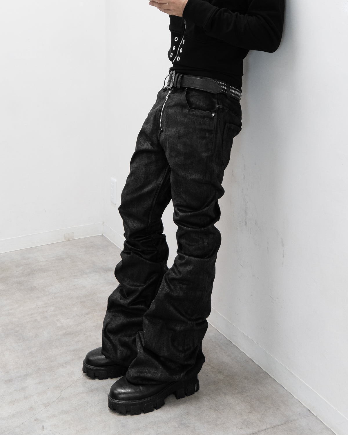 ALLCAPO COATING FLARE PANTS